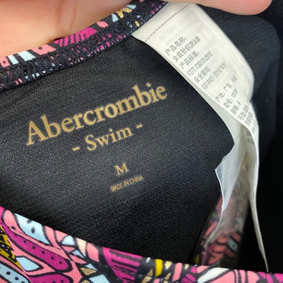 Abercrombie & Fitch offshoulder one piece swimsuit - Picture 9 of 11